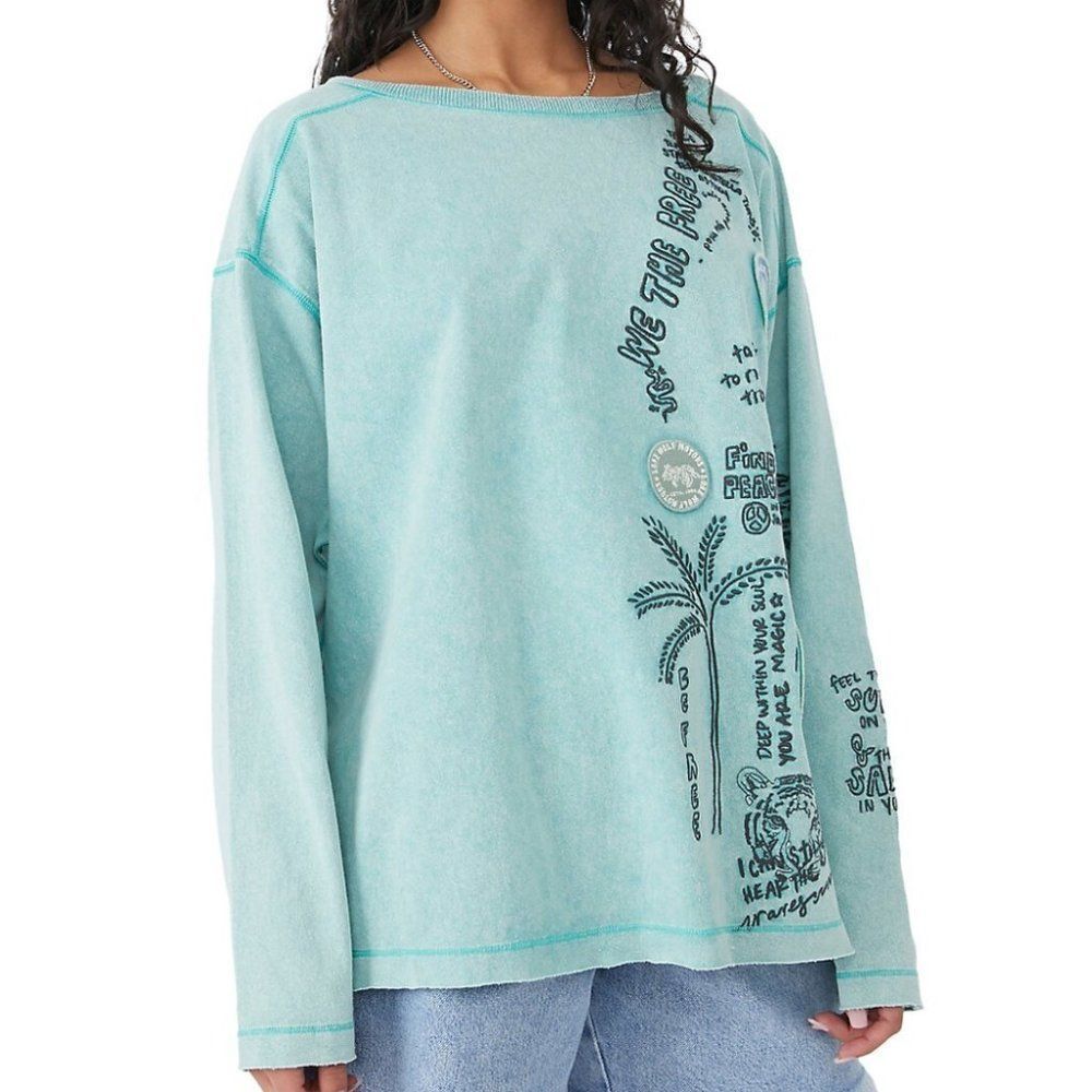 We The Free Ivy Long-Sleeve T-Shirt // Size Small (oversized) // brand new